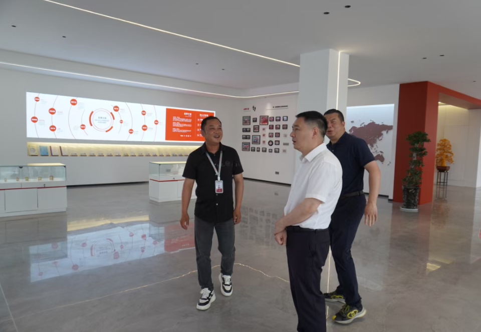 热烈欢迎台州市退役军人事务局领导莅临我司参观指导工作！